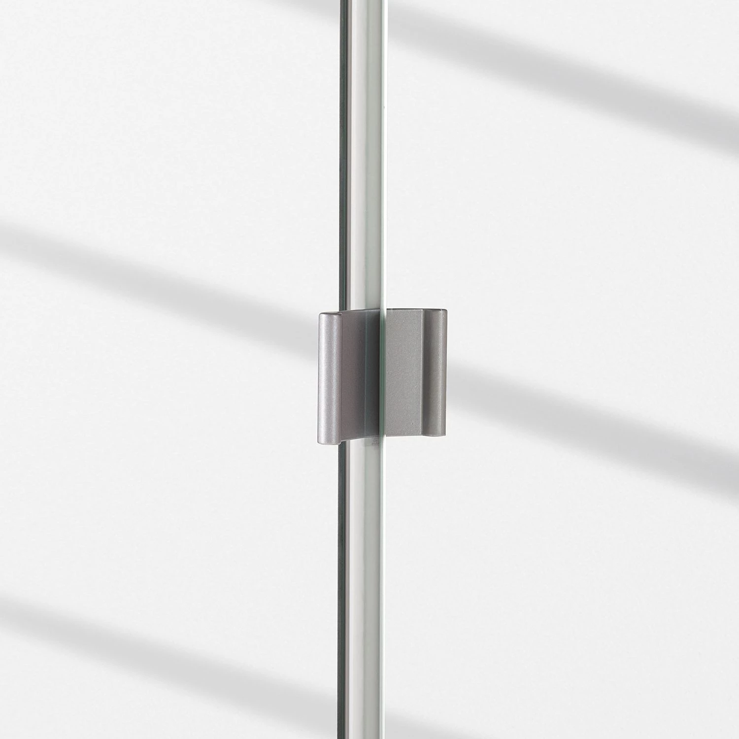 Armoire à portes battantes KiYDOO III - Blanc brillant / Blanc alpin - Hauteur : 197 cm - Largeur : 226 cm – Image 3