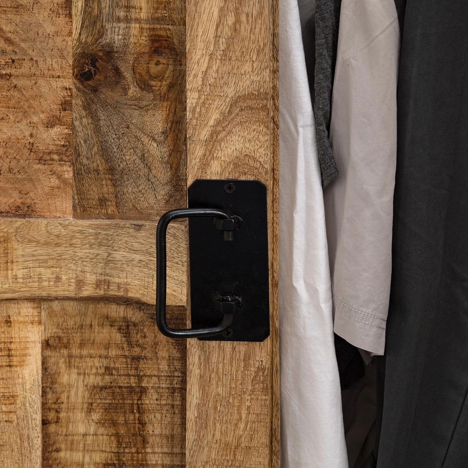 Wolf-Möbel Armoire à portes battantes Iron I - Manguier massif – Image 11